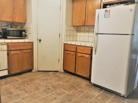1106 E Malone St, Hanford, CA 93230 photo 4