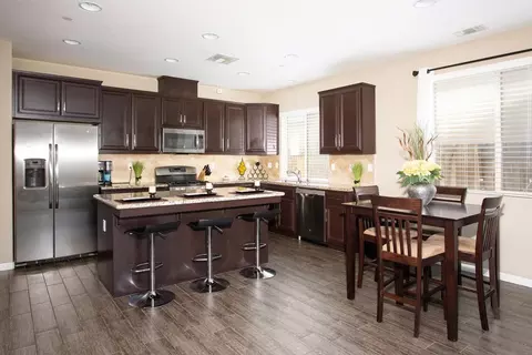 3920 E Mary Ave, Visalia, CA 93292 photo 6