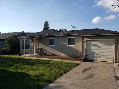 3124 E College Ave, Visalia, CA 93292 photo 1
