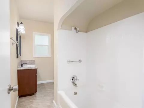 321 E Strother Ave, Fresno, CA 93706 photo 12