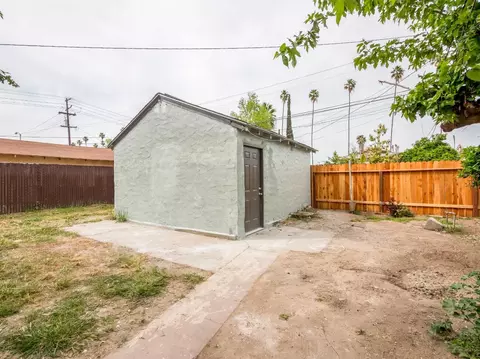321 E Strother Ave, Fresno, CA 93706 photo 19