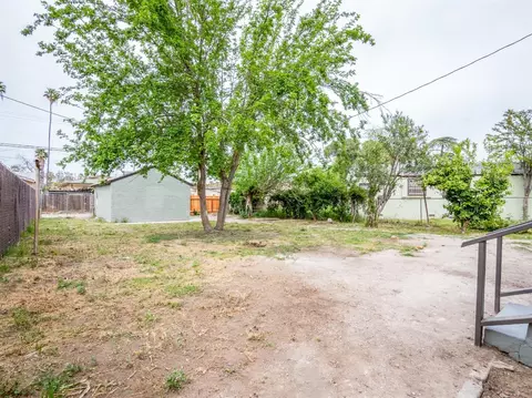 321 E Strother Ave, Fresno, CA 93706 photo 18
