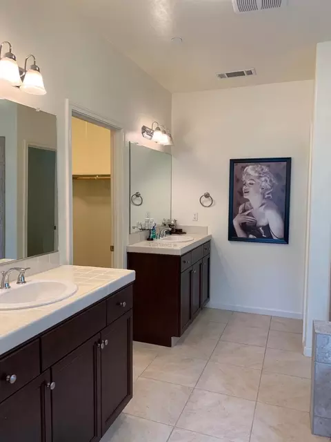 1118 E Copper Ct, Visalia, CA 93292 photo 20