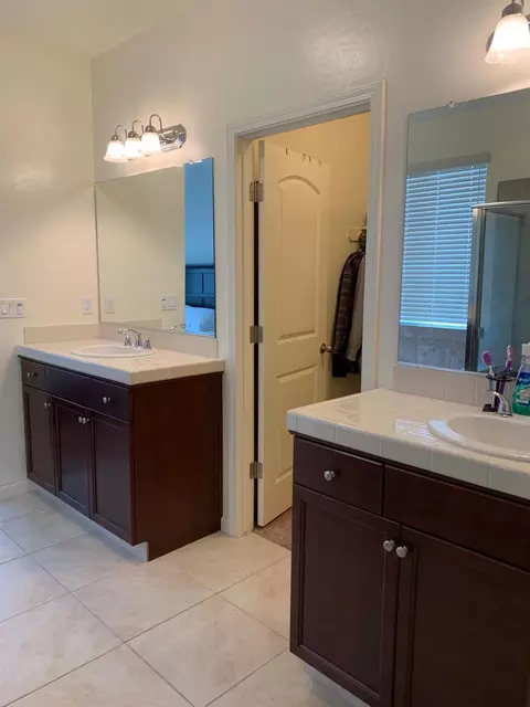 1118 E Copper Ct, Visalia, CA 93292 photo 18