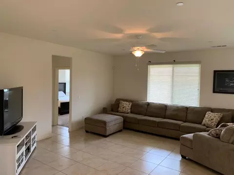1118 E Copper Ct, Visalia, CA 93292 photo 6