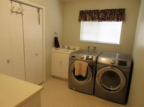 899 E Pleasant Ave, Tulare, CA 93274 photo 24