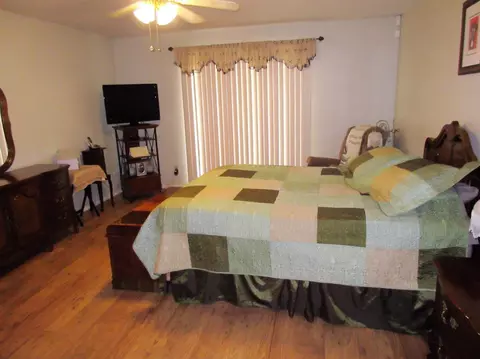 899 E Pleasant Ave, Tulare, CA 93274 photo 22
