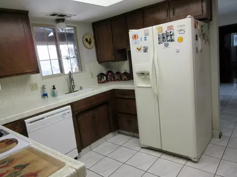 899 E Pleasant Ave, Tulare, CA 93274 photo 10