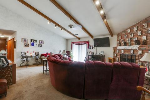 2029 E Paradise Ave, Visalia, CA 93292 photo 6