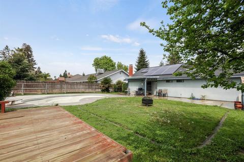 2029 E Paradise Ave, Visalia, CA 93292 photo 22