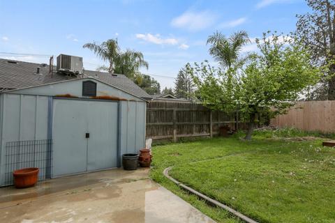 2029 E Paradise Ave, Visalia, CA 93292 photo 23