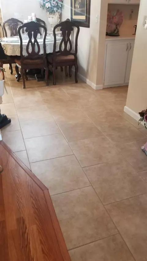 2425 N Bradley St, Visalia, CA 93292 photo 18