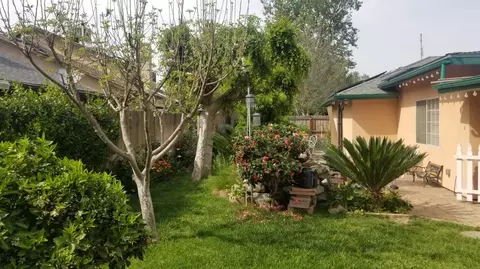 2425 N Bradley St, Visalia, CA 93292 photo 89