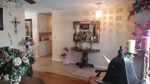 2425 N Bradley St, Visalia, CA 93292 photo 13