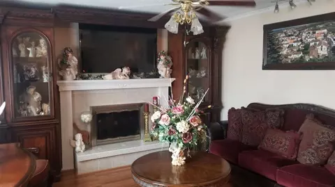2425 N Bradley St, Visalia, CA 93292 photo 9