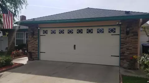 2425 N Bradley St, Visalia, CA 93292 photo 6