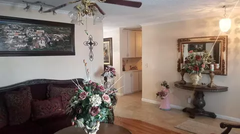 2425 N Bradley St, Visalia, CA 93292 photo 12