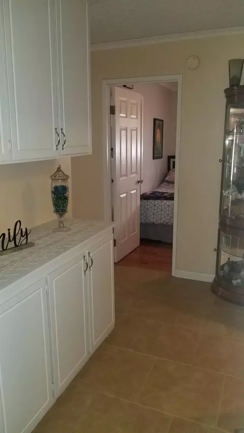 2425 N Bradley St, Visalia, CA 93292 photo 25