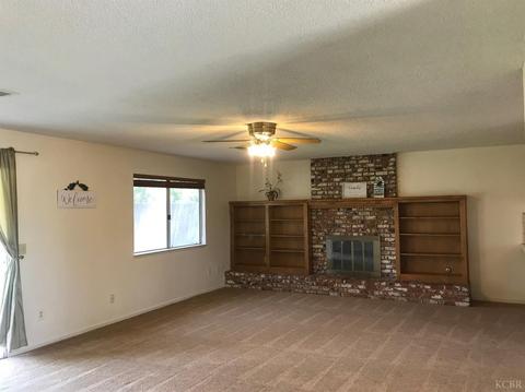 610 Orangewood Dr, Lemoore, CA 93245 photo 9