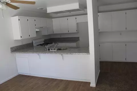 831 E Prospect Ave, Visalia, CA 93292 photo 8