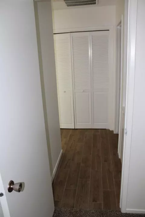 831 E Prospect Ave, Visalia, CA 93292 photo 4
