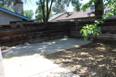 831 E Prospect Ave, Visalia, CA 93292 photo 17