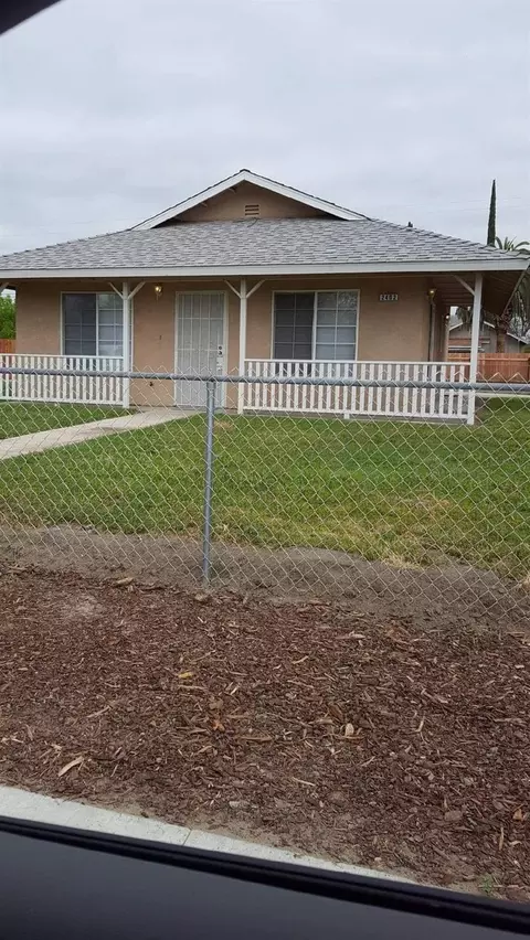 2402 Bell Ave, Corcoran, CA 93212 photo 1