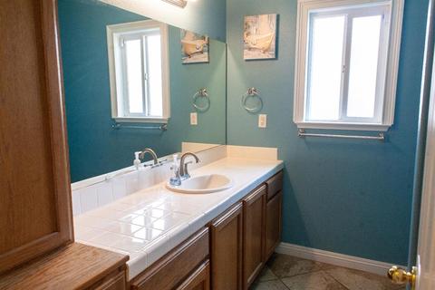 1436 Persimmon St, Lemoore, CA 93245 photo 28