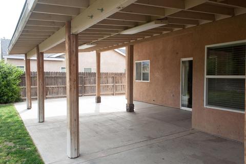1436 Persimmon St, Lemoore, CA 93245 photo 7
