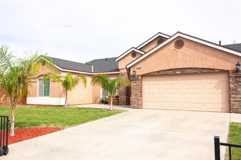 1436 Persimmon St, Lemoore, CA 93245 photo 2