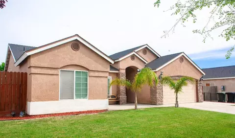 1436 Persimmon St, Lemoore, CA 93245 photo 1
