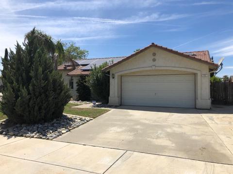 711 Claudia Dr, Lemoore, CA 93245 photo 1