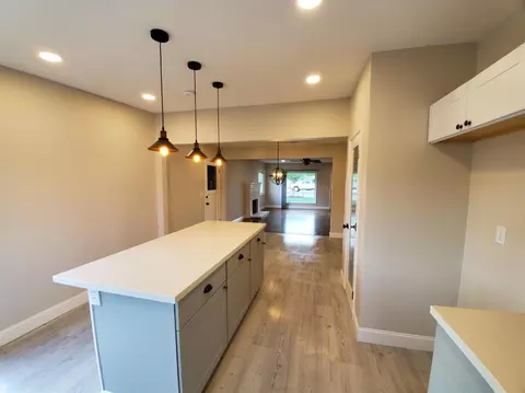 2933 E Duran Ave, Visalia, CA 93292 photo 16