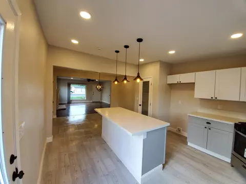 2933 E Duran Ave, Visalia, CA 93292 photo 15