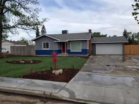 2933 E Duran Ave, Visalia, CA 93292 photo 2