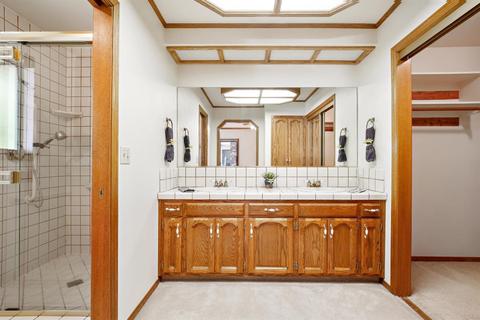 1707 E Howard Ct, Visalia, CA 93292 photo 22