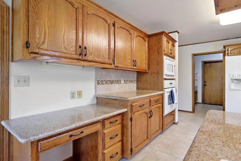 1707 E Howard Ct, Visalia, CA 93292 photo 15