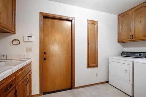 1707 E Howard Ct, Visalia, CA 93292 photo 28