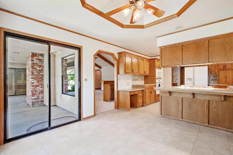 1707 E Howard Ct, Visalia, CA 93292 photo 17