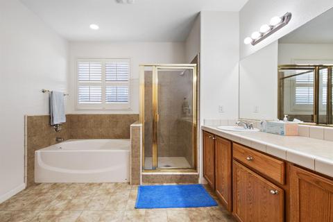 4131 E Cambridge Ave, Visalia, CA 93292 photo 22
