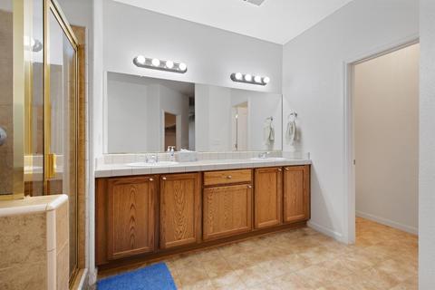 4131 E Cambridge Ave, Visalia, CA 93292 photo 23