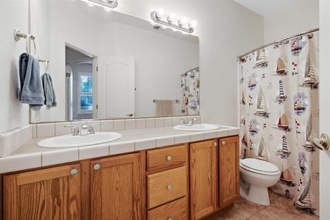 4131 E Cambridge Ave, Visalia, CA 93292 photo 27
