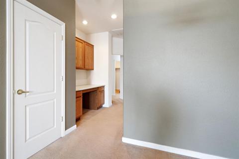 4131 E Cambridge Ave, Visalia, CA 93292 photo 17