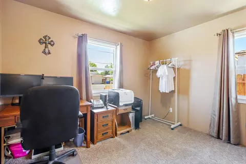 808 E Myrtle St, Hanford, CA 93230 photo 26