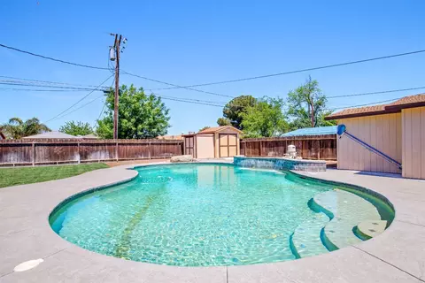 808 E Myrtle St, Hanford, CA 93230 photo 32