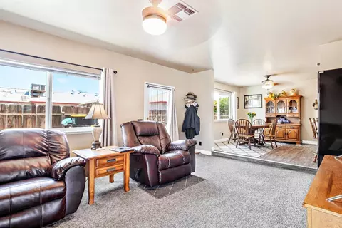 808 E Myrtle St, Hanford, CA 93230 photo 16