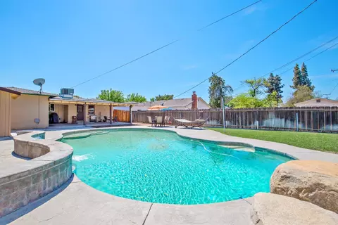 808 E Myrtle St, Hanford, CA 93230 photo 30