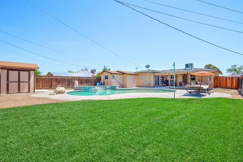 808 E Myrtle St, Hanford, CA 93230 photo 33