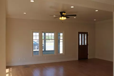 345 N F St, Exeter, CA 93221 photo 8