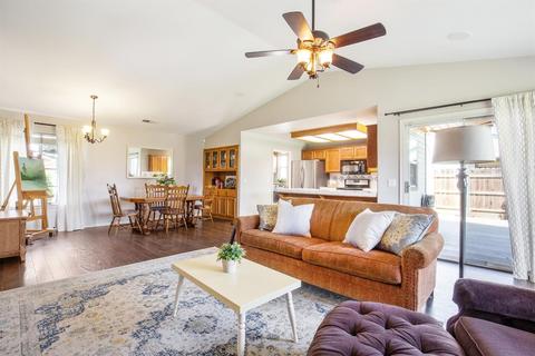 532 Davis St, Exeter, CA 93221 photo 10